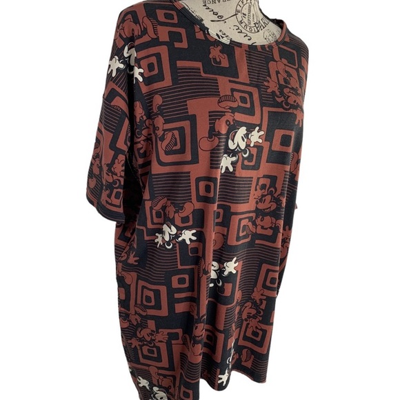 LuLaRoe Disney Mickey Mouse Hi low Blouse women’s small, oversized New With Tags - Picture 5 of 11
